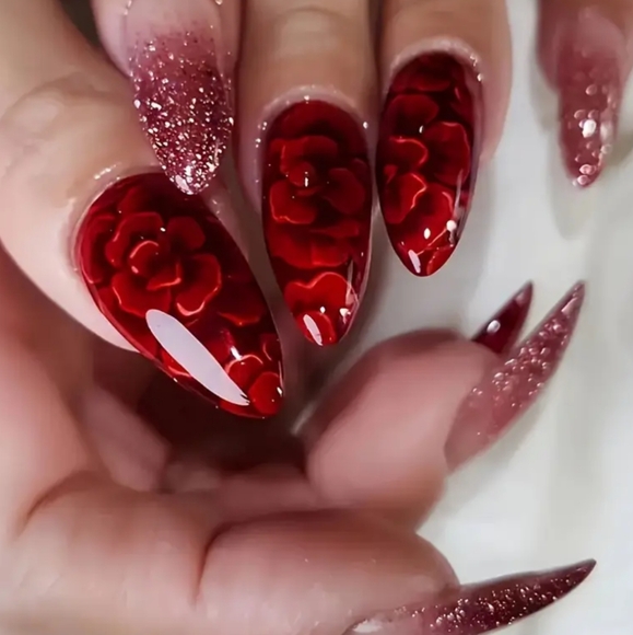 12) NWT Press-On Nails - Picture 1 of 3